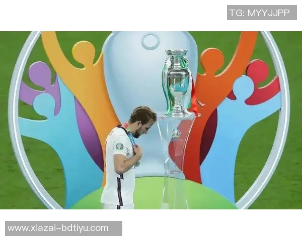 凯恩强调团结合作的重要性以确保世界杯的成功与每位球员的努力息息相关