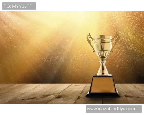 海港庆祝20周年纪念徽标增添冠军奖杯象征辉煌成就